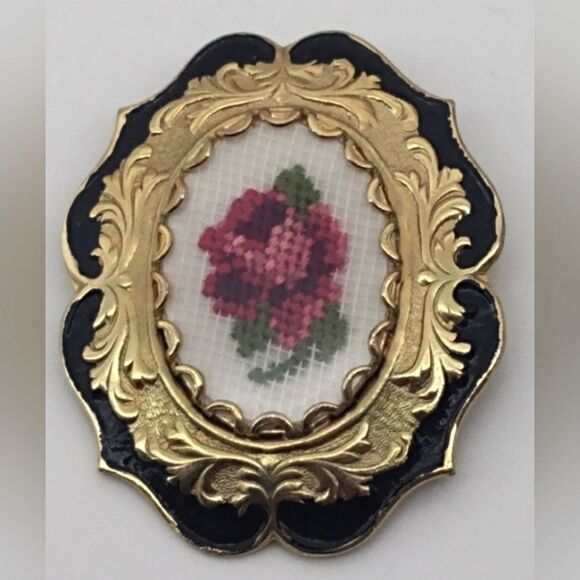 Vintage Floral Brooch with Gold and Black Accents Embroidery Flower - Picture 8 of 9